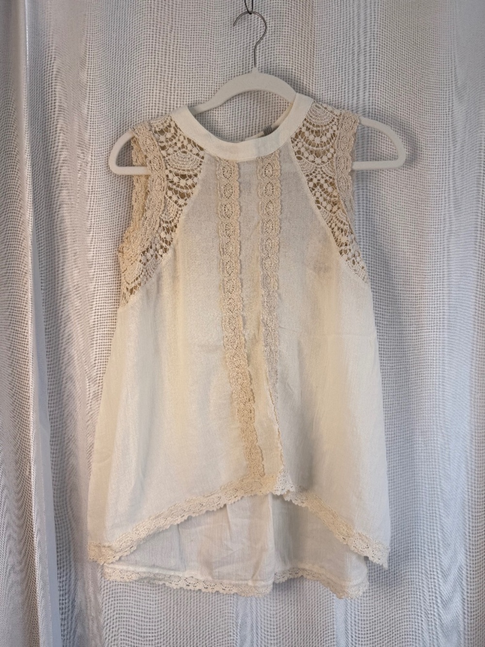 Urban Outfitters Ecote Crochet Lace hi-low top in Ivory Medium
